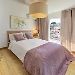 Apartament Pau Casals, 2 Min Walk From The Sea & Sea View