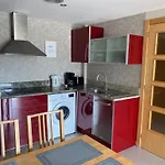 Exclusivo Piso De La Playa De Fenals Con Terraza