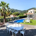 Canyelles Beach Vila With Swimming Pool