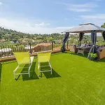 Villa Denis Lux, Gran Zona Exterior Con Piscina