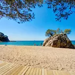 Villa Dami By Vintage Travel