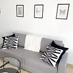Black Style Apartment