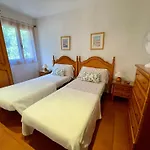 Quiet Apartment Cala Canyellas