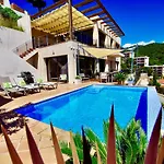 V&V Lloret- Villa Marie Luxury House With Air Conditioning