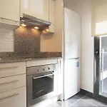 Seahomes Vacations - Beachside Apt With Pool