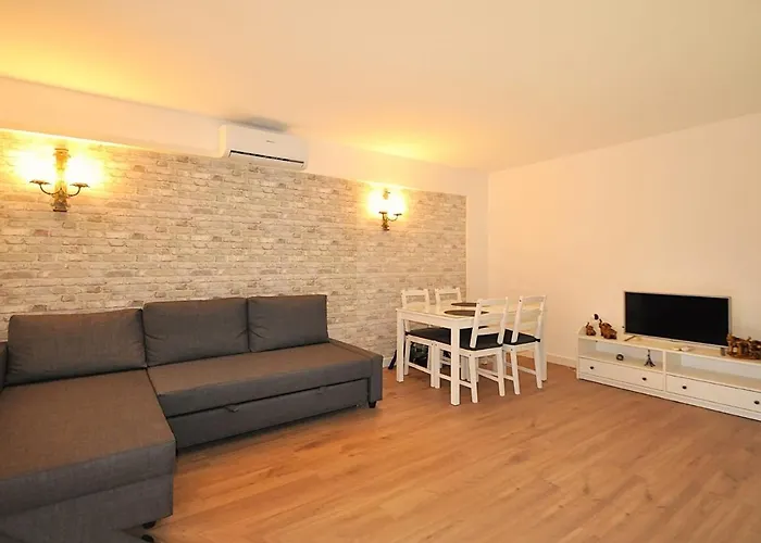 Domus