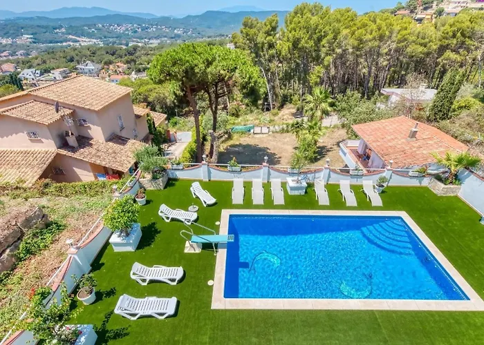 Costacabana - Villa Maribel