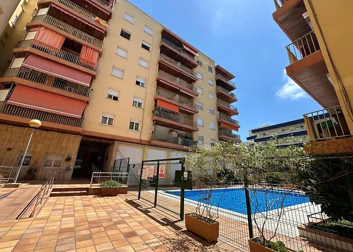 Trimaran Apartments
