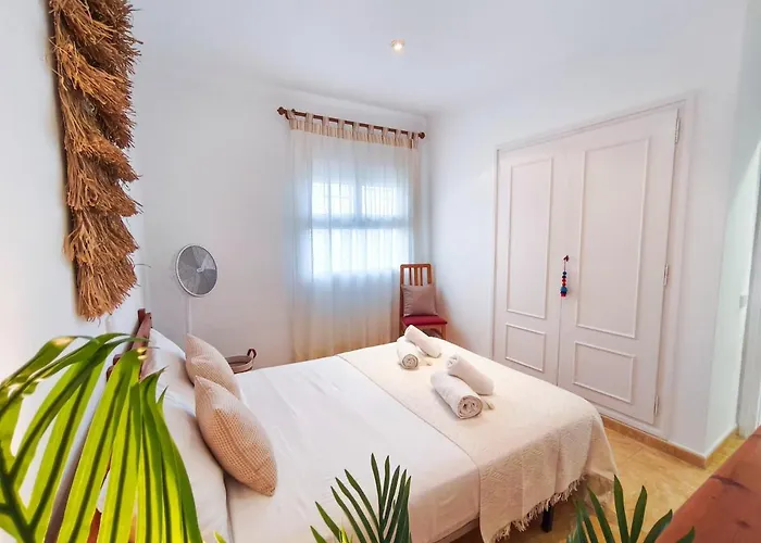 New Apartment Costa Brava, Seaview! Nearby Beach