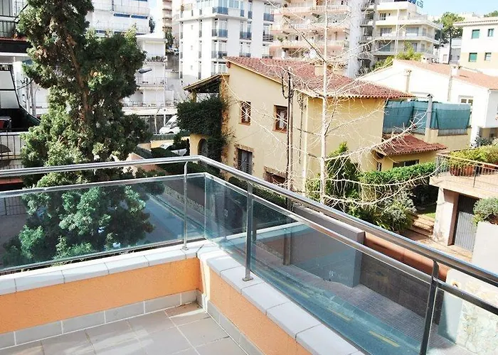 Eton Apartments