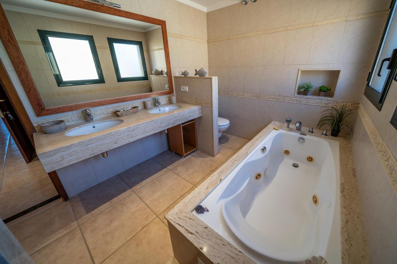 Jaruco Lux, Exclusiva Zona Residencial Con Piscina & Aircon Villa