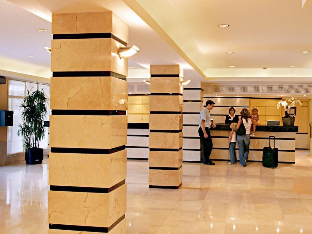 Aparthotel Guitart 3*