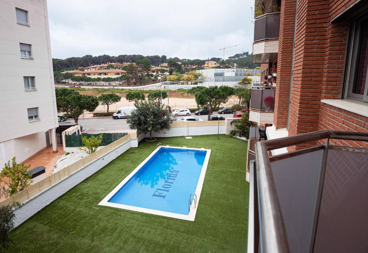 Two Bedroom Stylish Studio, 5 Minutes Walk From The Apartamento Lloret de Mar