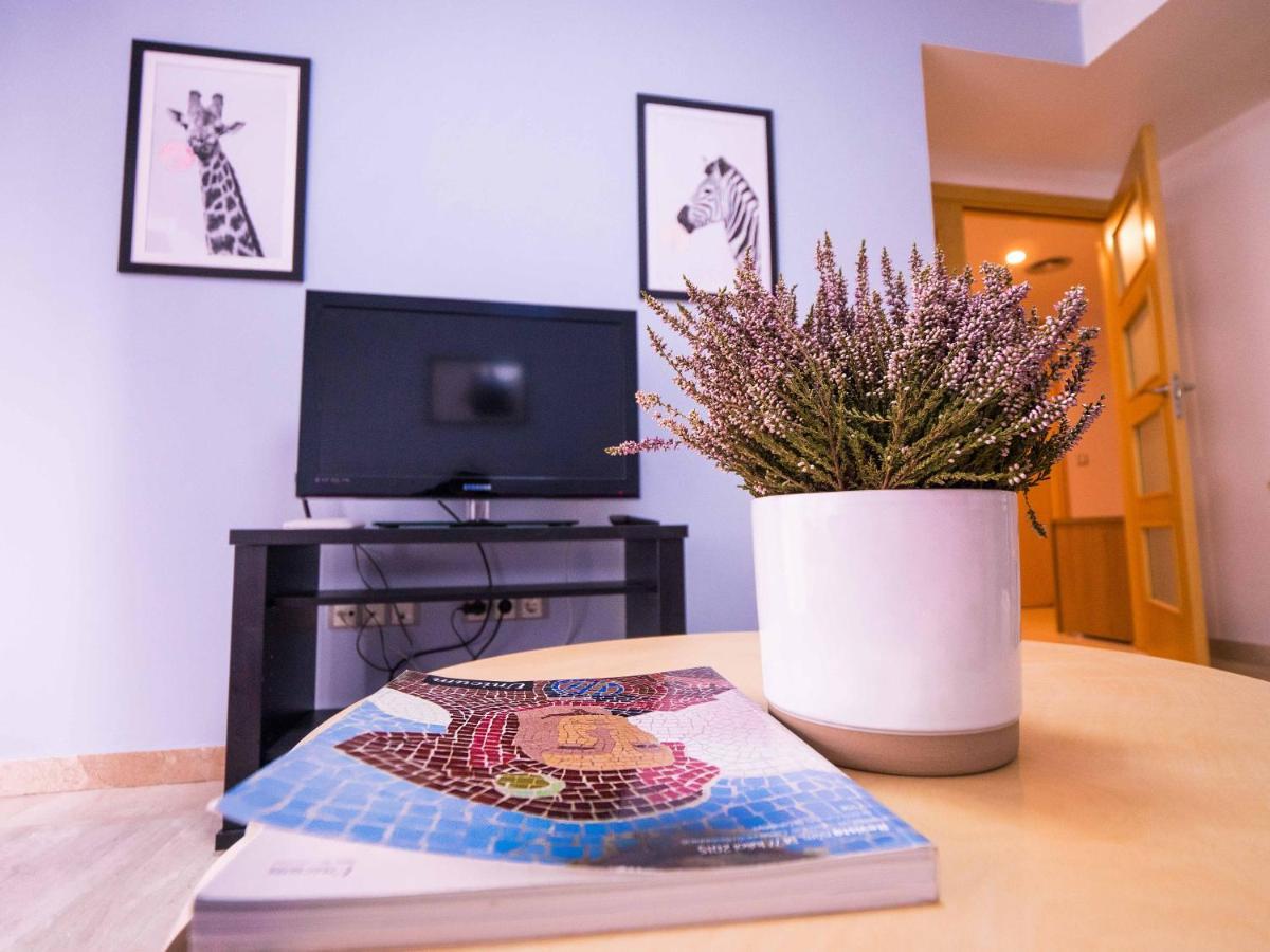 Apartamento Two Bedroom Stylish Studio, 5 Minutes Walk From The