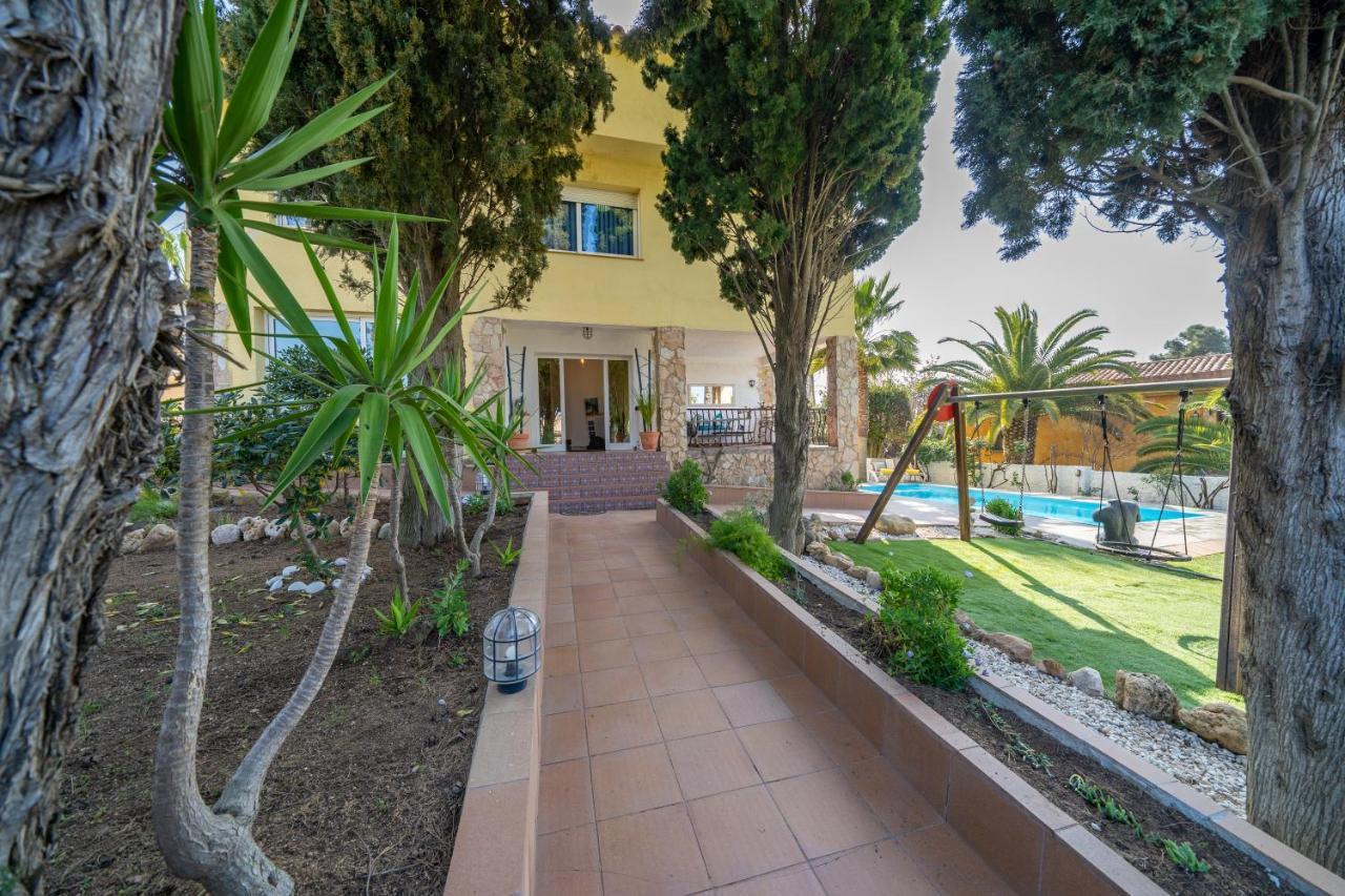Lux Gallery, Ideal Familias O Grupos Con Piscina & Aircon *