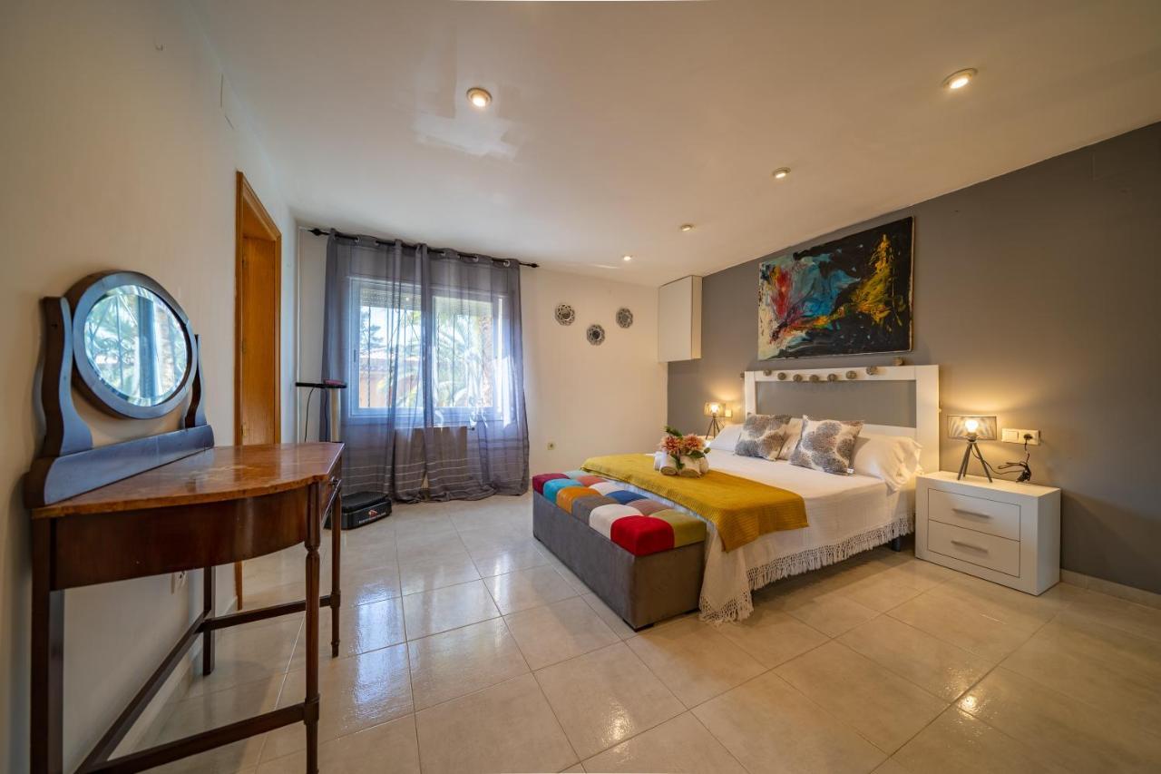 Lux Gallery, Ideal Familias O Grupos Con Piscina & Aircon