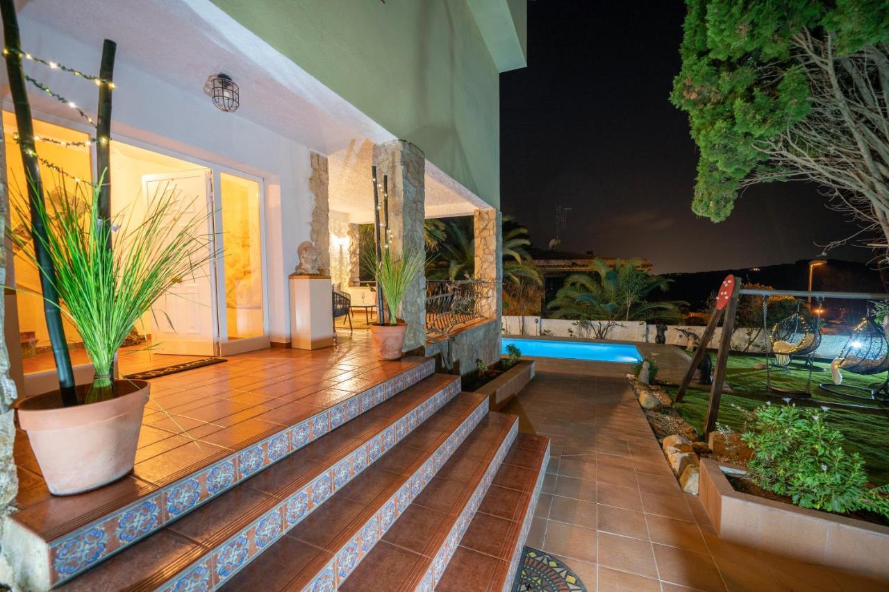 Lux Gallery, Ideal Familias O Grupos Con Piscina & Aircon Villa