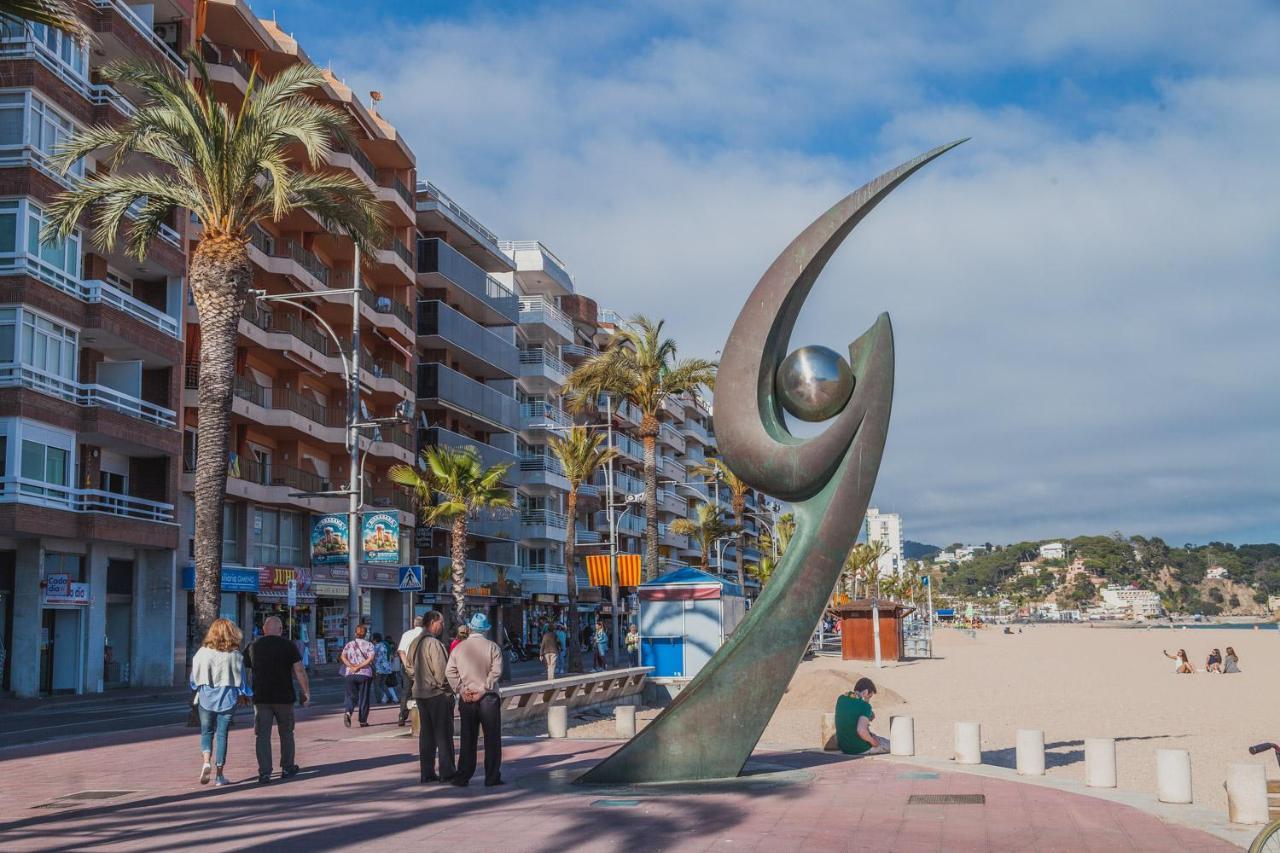 Fantastic 3 Bedroom Apartment, 300m To The Sea