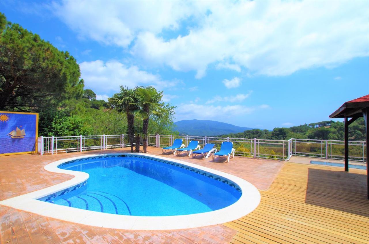 V&v Lloret Sunrise: Spacious 10-person With Pool Near Canyelles Villa