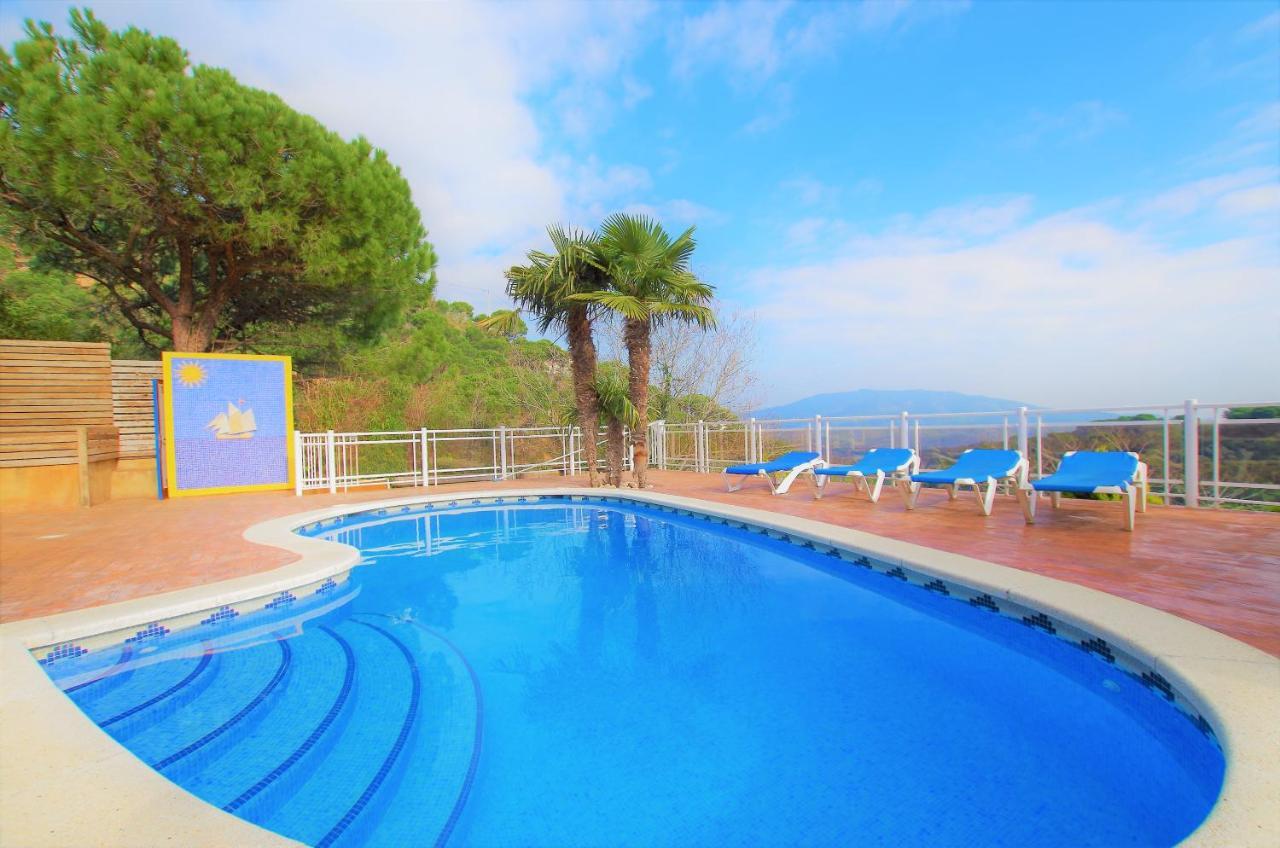 V&v Lloret Sunrise: Spacious 10-person With Pool Near Canyelles * Lloret de Mar