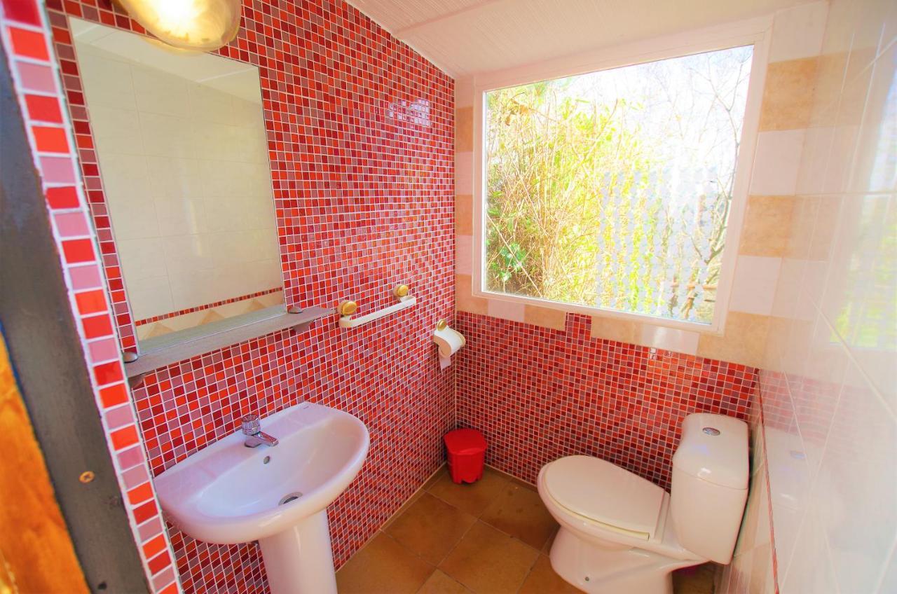 V&v Lloret Sunrise: Spacious 10-person With Pool Near Canyelles Villa Lloret de Mar