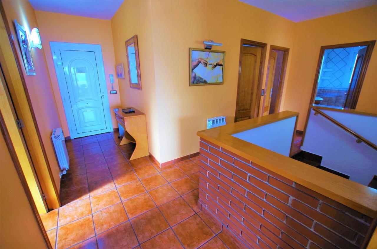 V&v Lloret Sunrise: Spacious 10-person With Pool Near Canyelles Villa