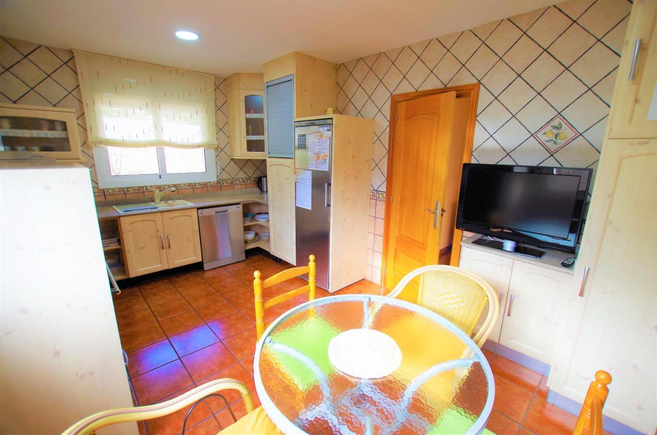 V&v Lloret Sunrise: Spacious 10-person With Pool Near Canyelles Lloret de Mar