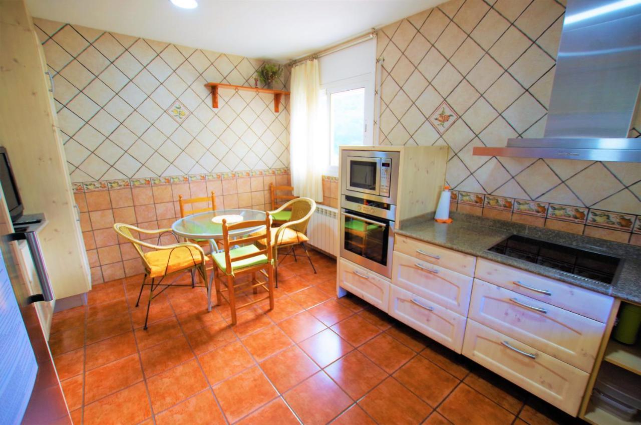 Villa V&v Lloret Sunrise: Spacious 10-person With Pool Near Canyelles Lloret de Mar