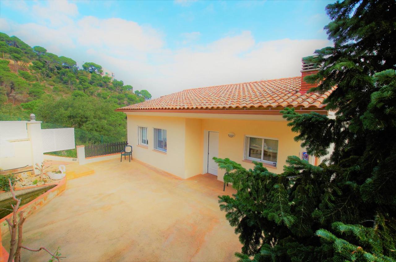 V&v Lloret Sunrise: Spacious 10-person With Pool Near Canyelles Villa