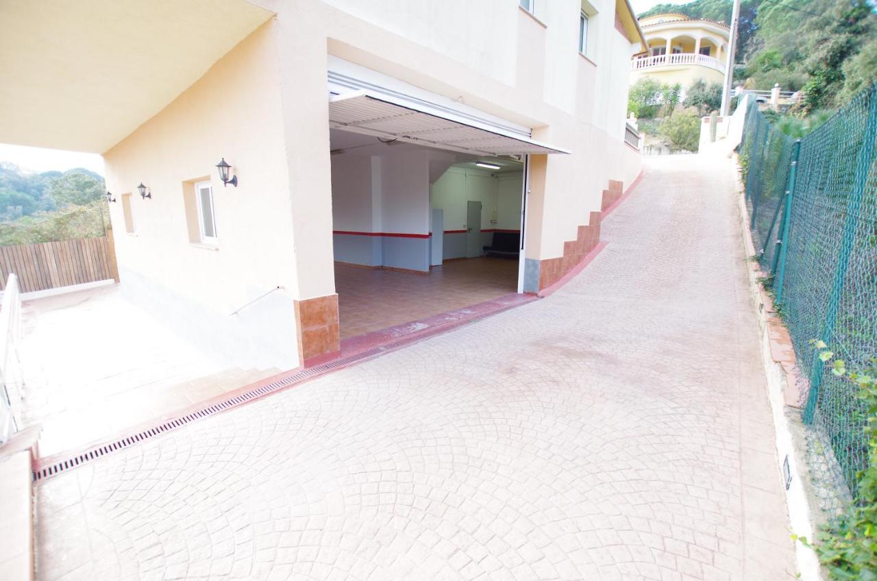 V&v Lloret Sunrise: Spacious 10-person With Pool Near Canyelles Lloret de Mar