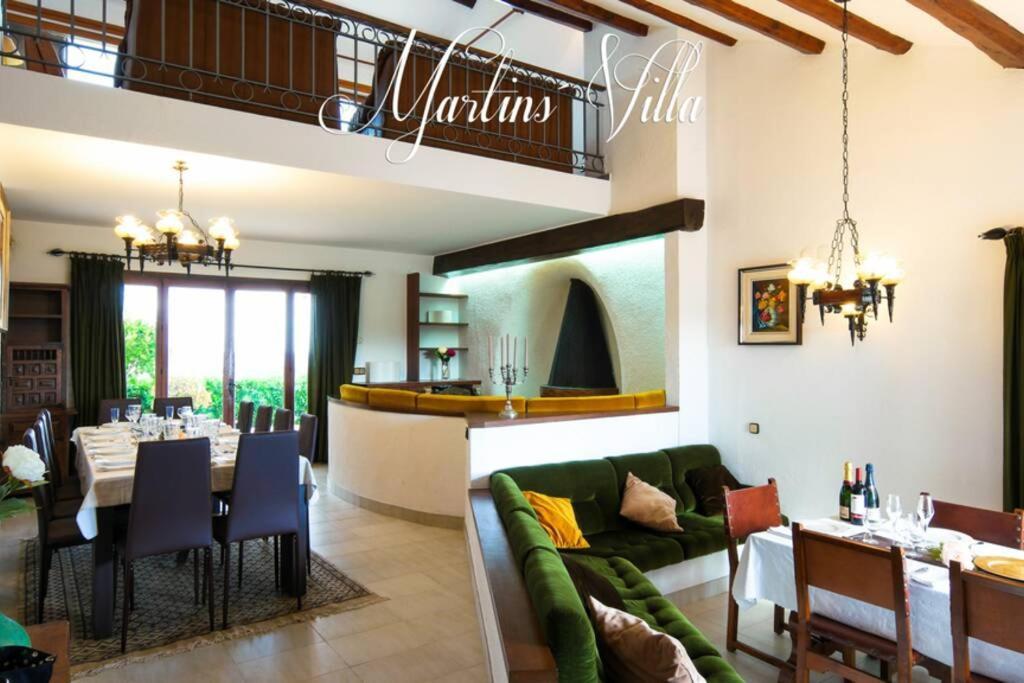 Martin 'S Villa. House On The Beach With Pool Villa Lloret de Mar