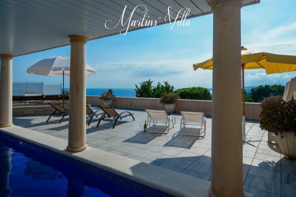 Martin 'S Villa. House On The Beach With Pool Villa Lloret de Mar