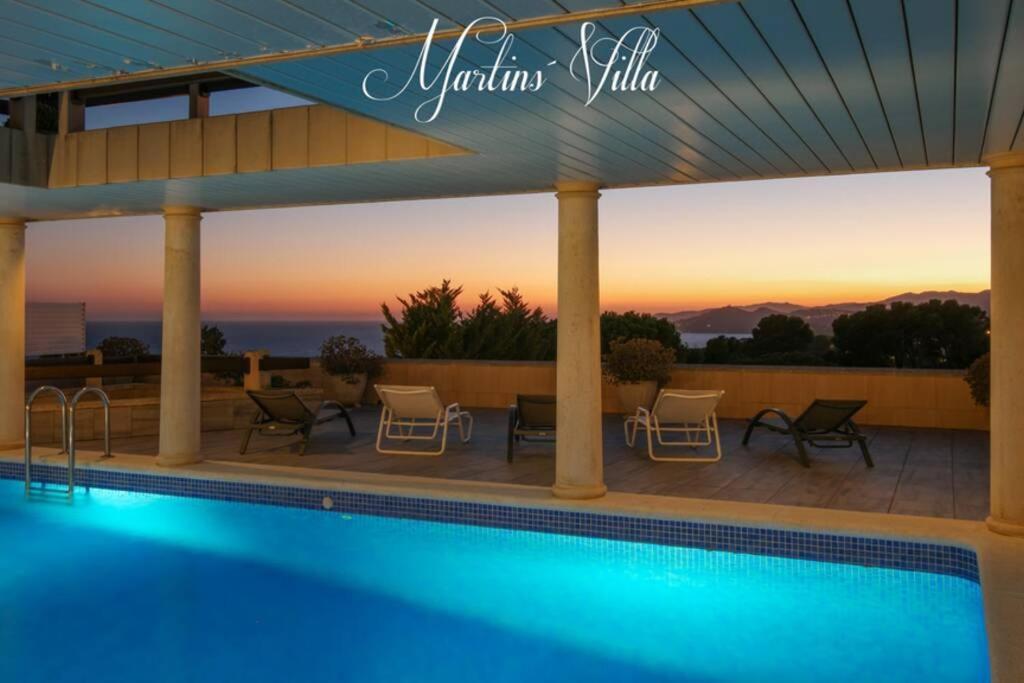 Martin 'S Villa. House On The Beach With Pool Lloret de Mar