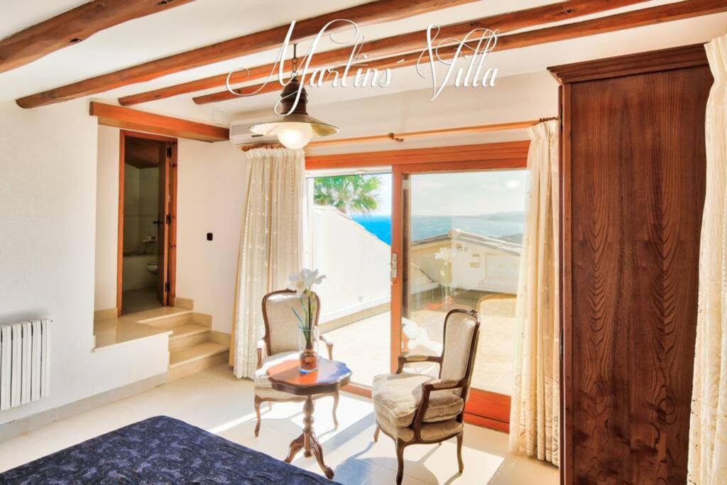 Villa Martin 'S Villa. House On The Beach With Pool Lloret de Mar