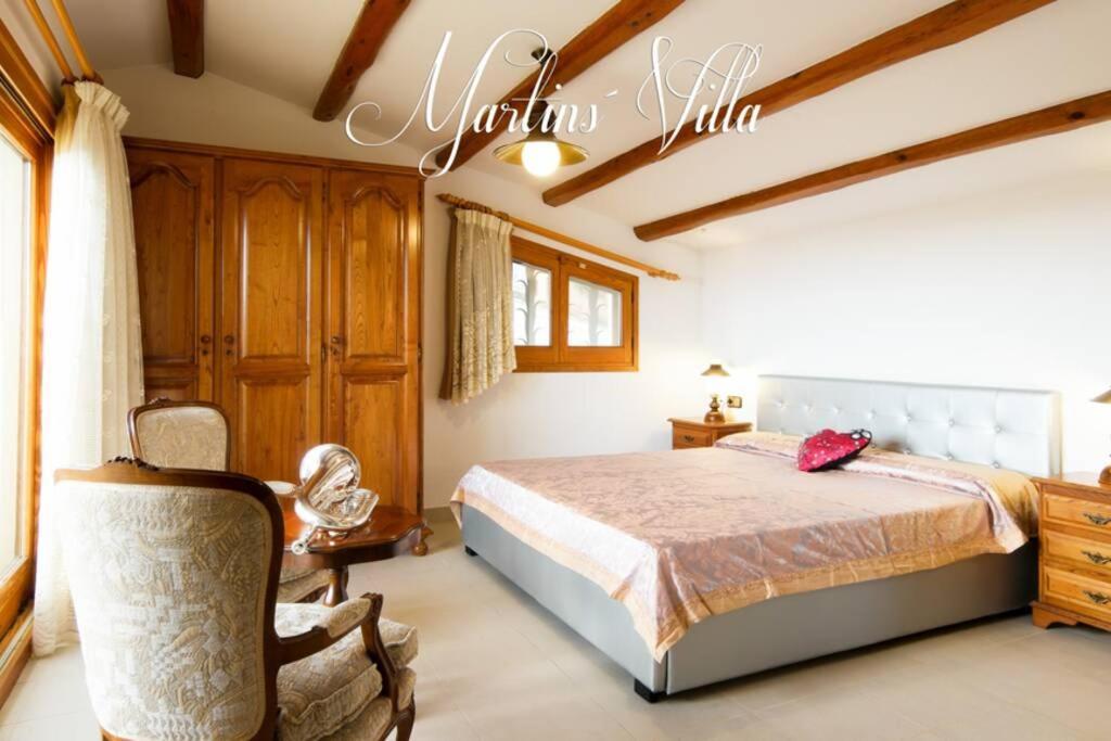 Martin 'S Villa. House On The Beach With Pool Villa Lloret de Mar