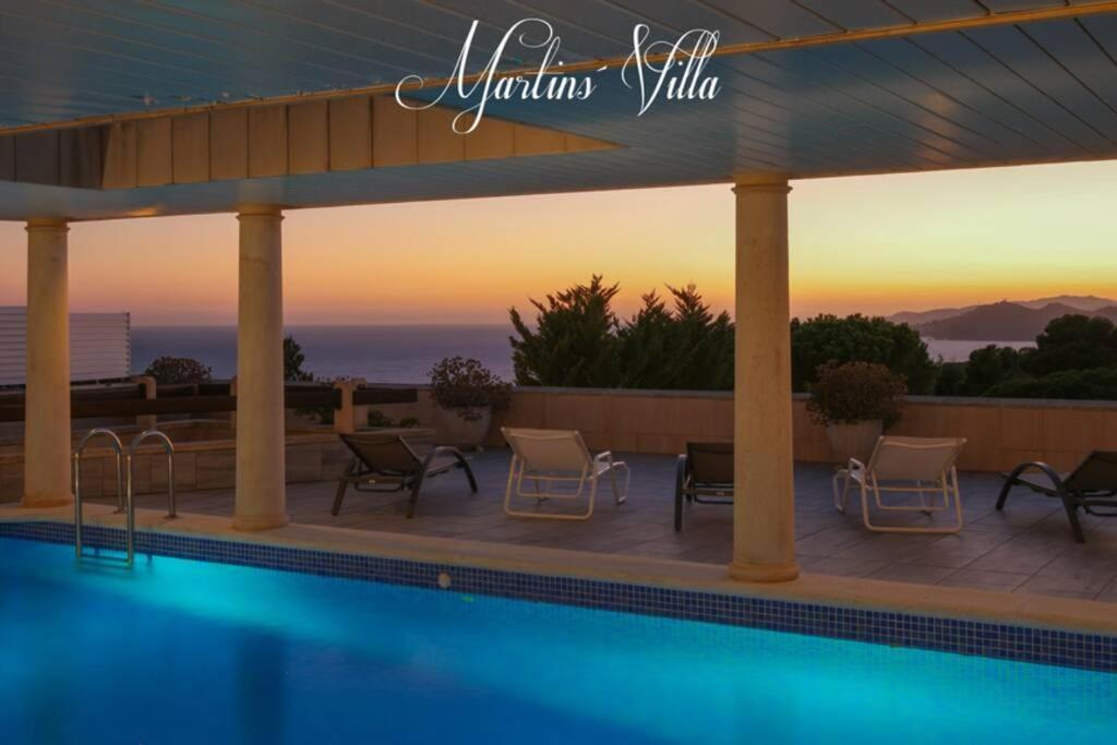 Villa Martin 'S Villa. House On The Beach With Pool *