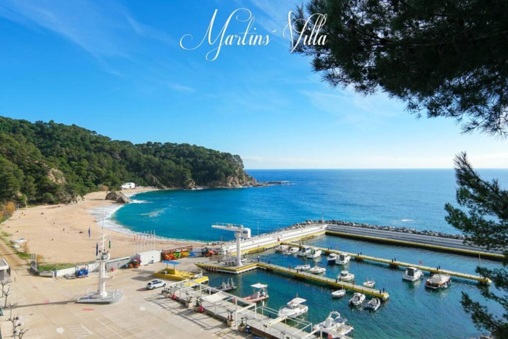 Martin 'S Villa. House On The Beach With Pool *