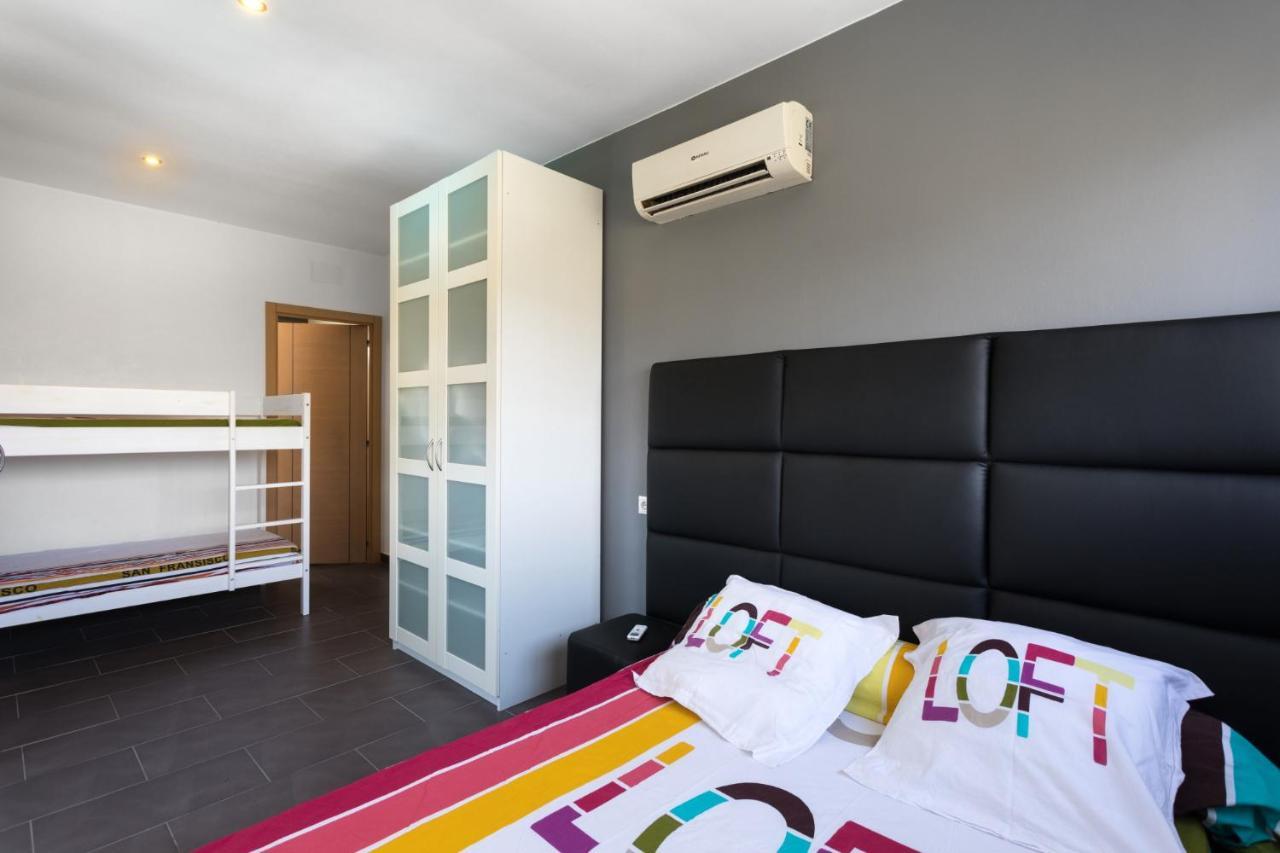Leeloo - Location Maitikoa * Lloret de Mar