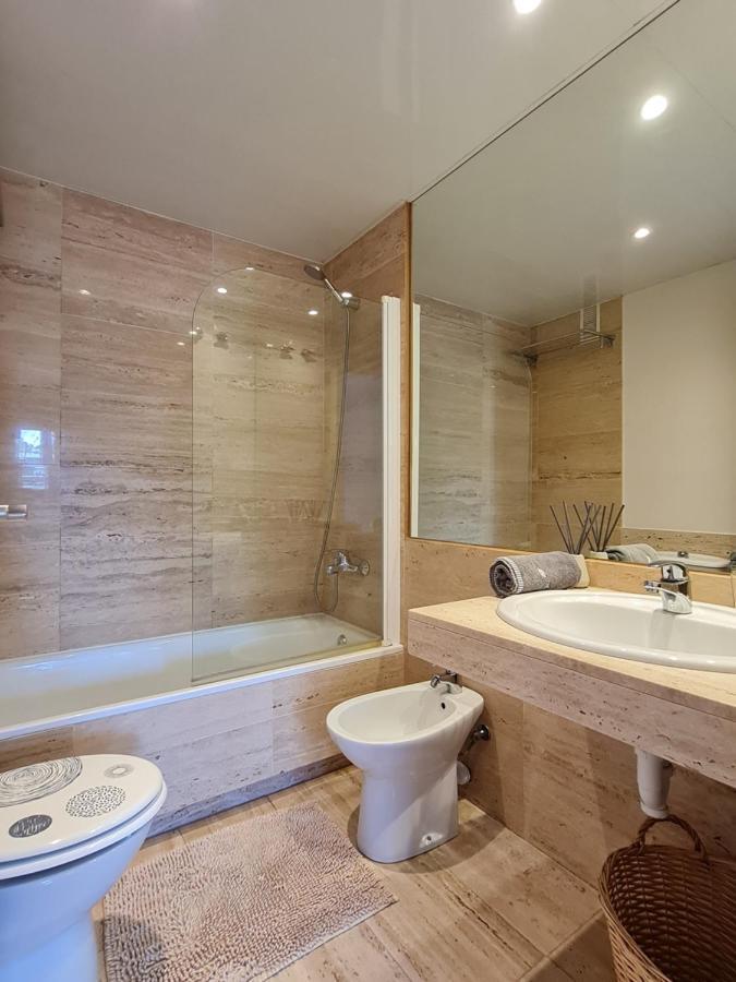 Apartment Fantastic 3 Bedroom Apartment, 300m To The Sea *