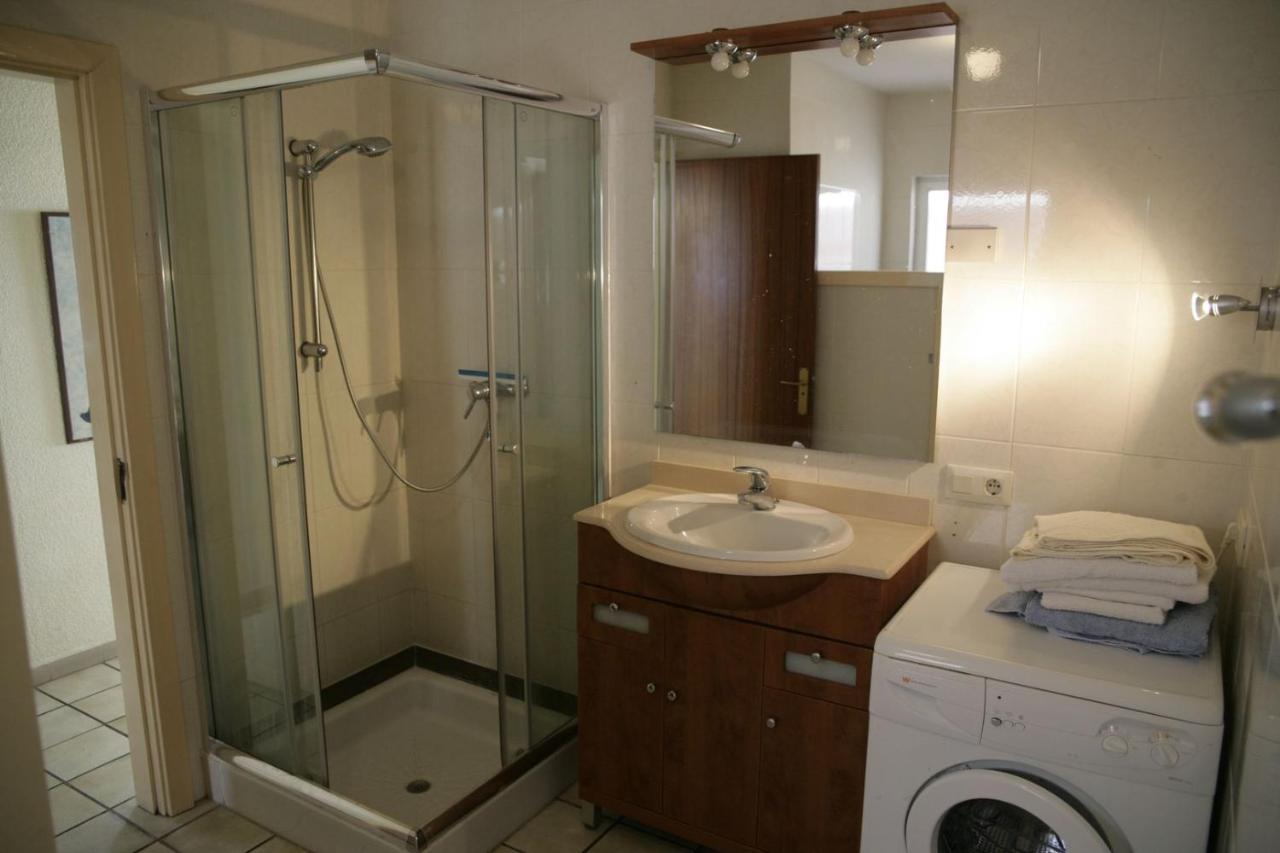 Lloret De Mar- Well-equipped Modern With Pool And Seaview For 10 Persons Villa Lloret de Mar