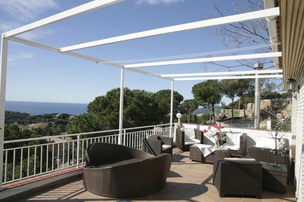 Lloret De Mar- Well-equipped Modern With Pool And Seaview For 10 Persons Villa Lloret de Mar