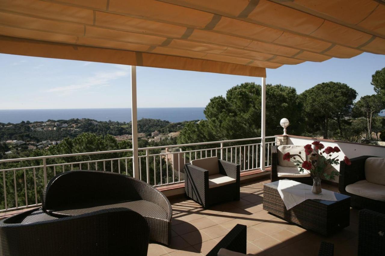Lloret De Mar- Well-equipped Modern With Pool And Seaview For 10 Persons Villa Lloret de Mar