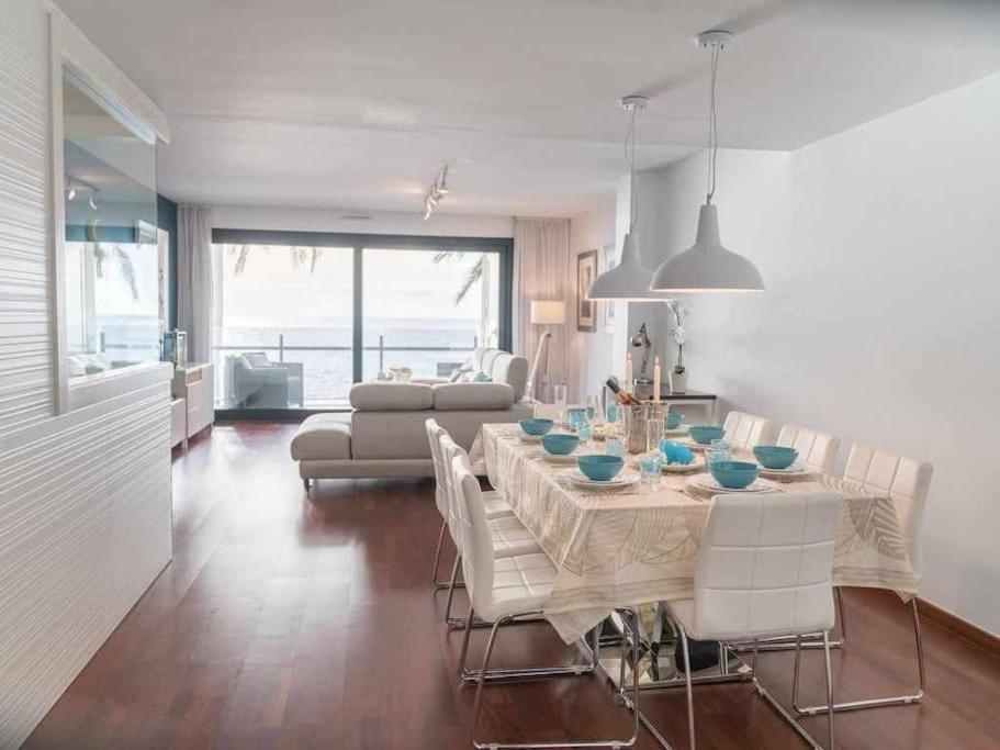 Apartment Lujoso A 1a Linea Del Mar