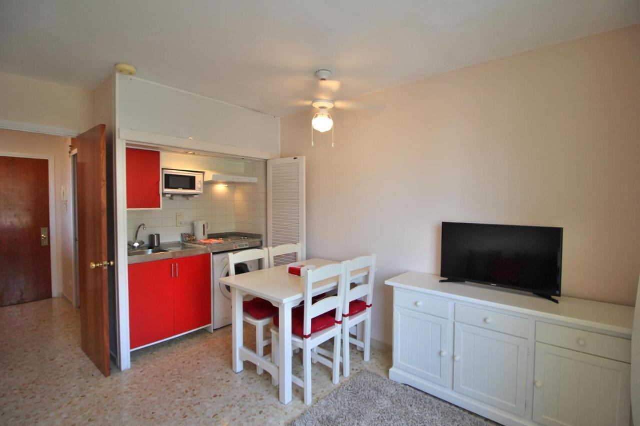 Al14 Estudio A 250 M Playa Fenals, Costa Barava *
