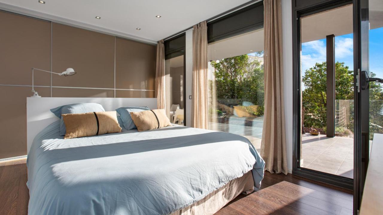 Villa Casta - *