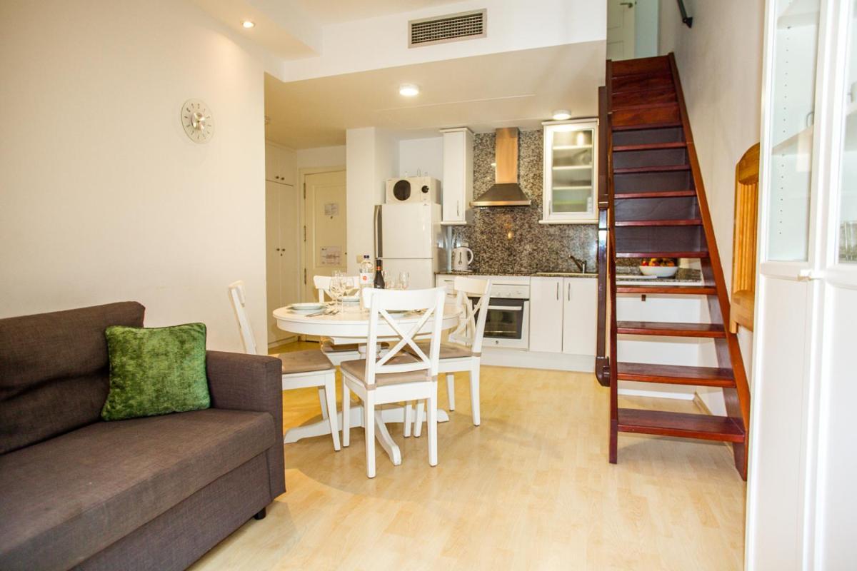 Al28 Duplex En La Playa, Fenals, Costa Brava Apartment