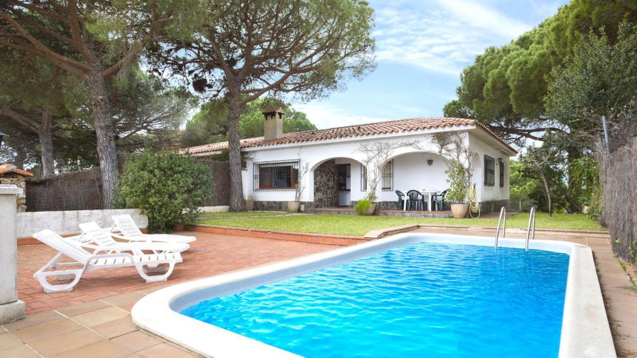 Montecarlo Villa *