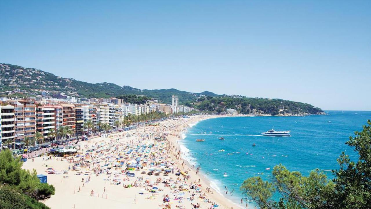 Lloret Centre *