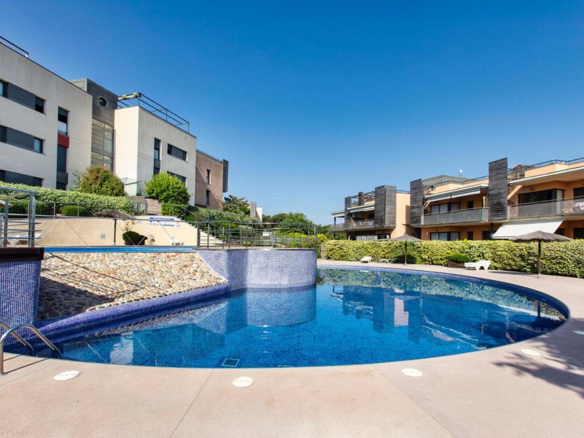 Boadella Beach By Interhome
