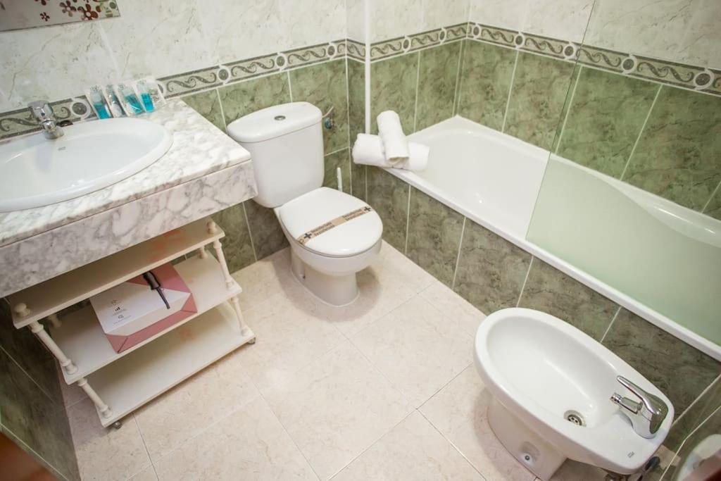 Al30 4pax, Fenals, Costa Brava Apartment